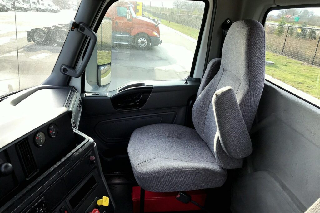 2020 CUM LT625 6×4 Day Cab