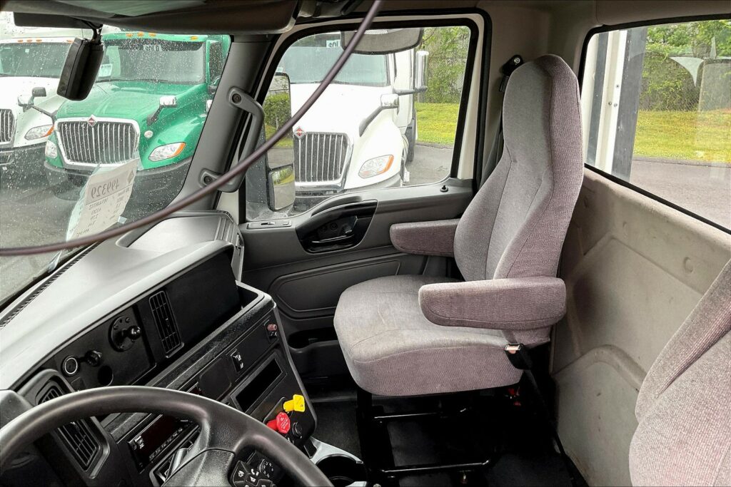 2021 CUM LT625 6×4 Day Cab