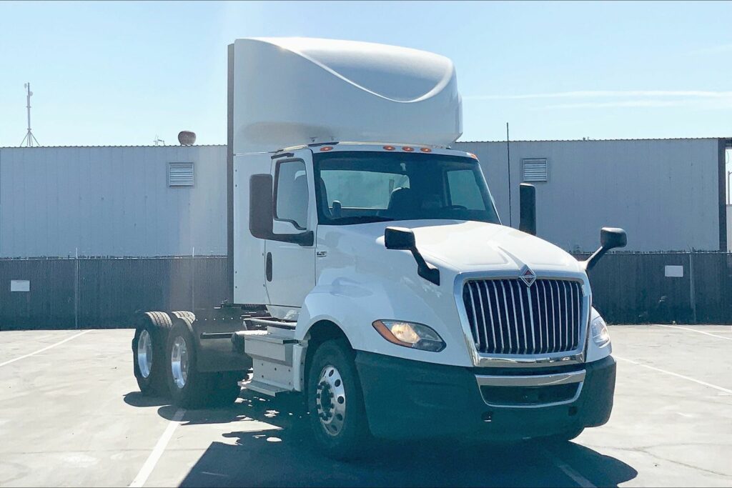 2019 CUM LT625 6×4 Day Cab