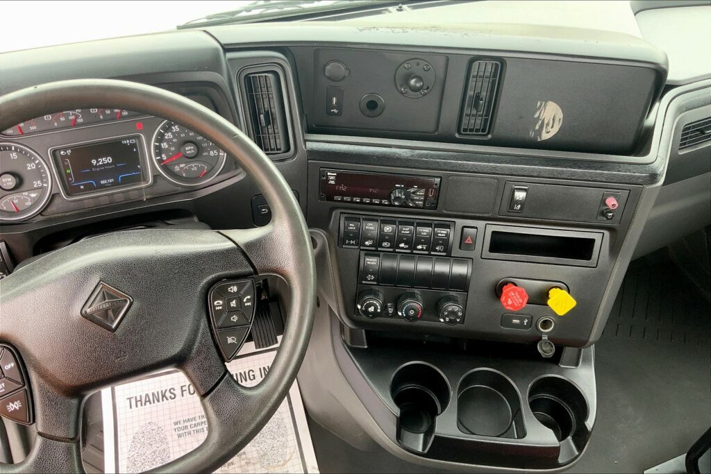 2019 CUM LT625 6×4 Day Cab