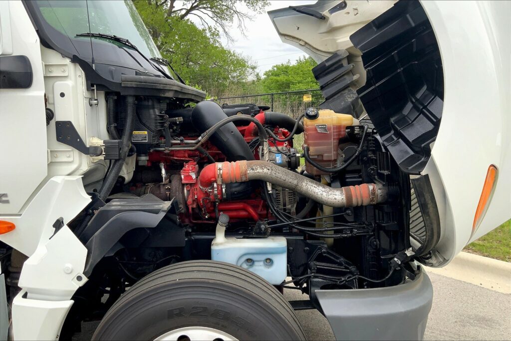 2019 CUM LT625 6×4 Day Cab