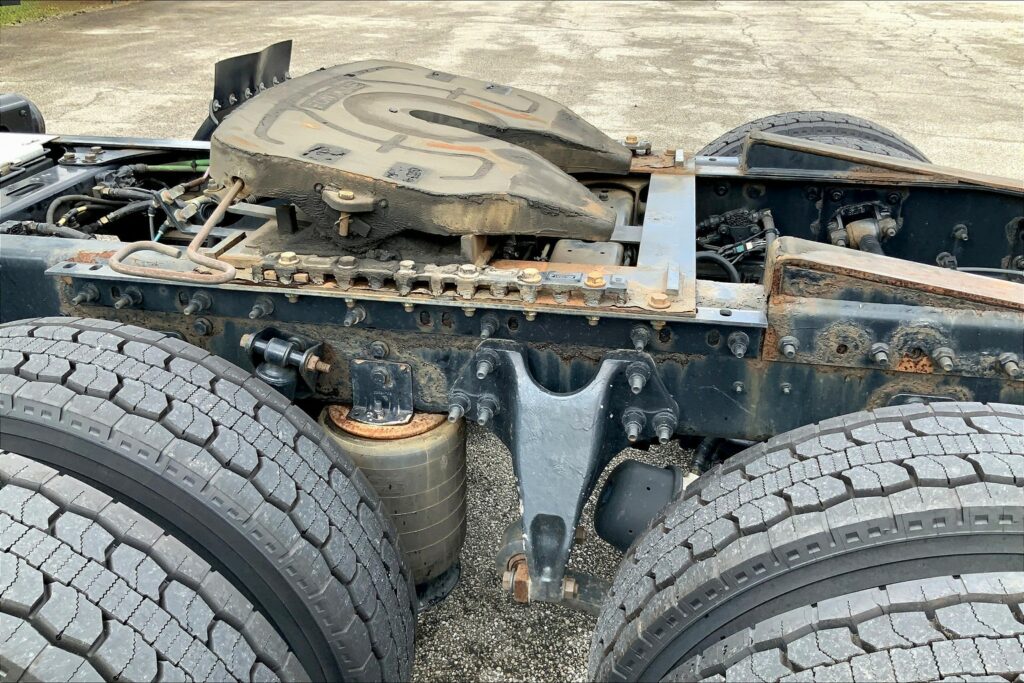 2019 CUM LT625 6×4 Day Cab