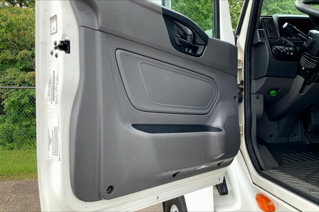 2019 CUM LT625 6×4 Day Cab