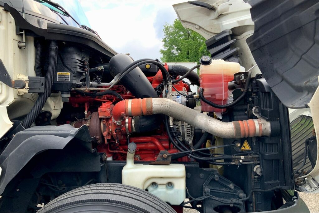 2019 CUM LT625 6×4 Day Cab