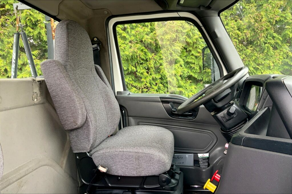 2019 CUM LT625 6×4 Day Cab