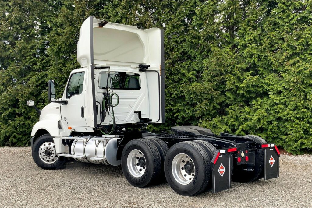 2019 CUM LT625 6×4 Day Cab