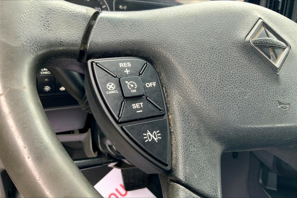 2019 CUM LT625 6×4 Day Cab