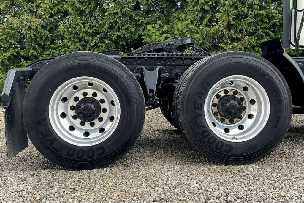 2019 CUM LT625 6×4 Day Cab