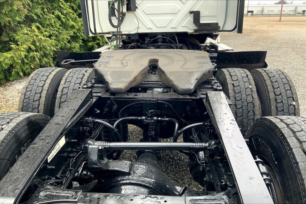 2019 CUM LT625 6×4 Day Cab