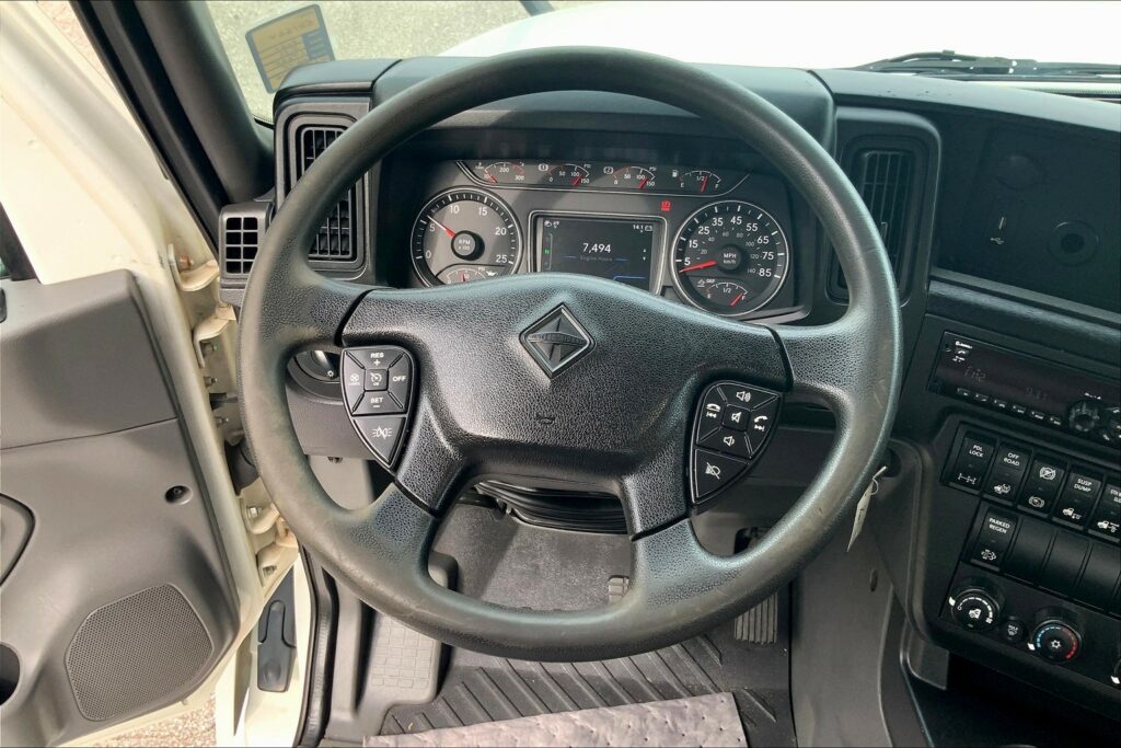 2020 CUM LT625 6×4 Day Cab