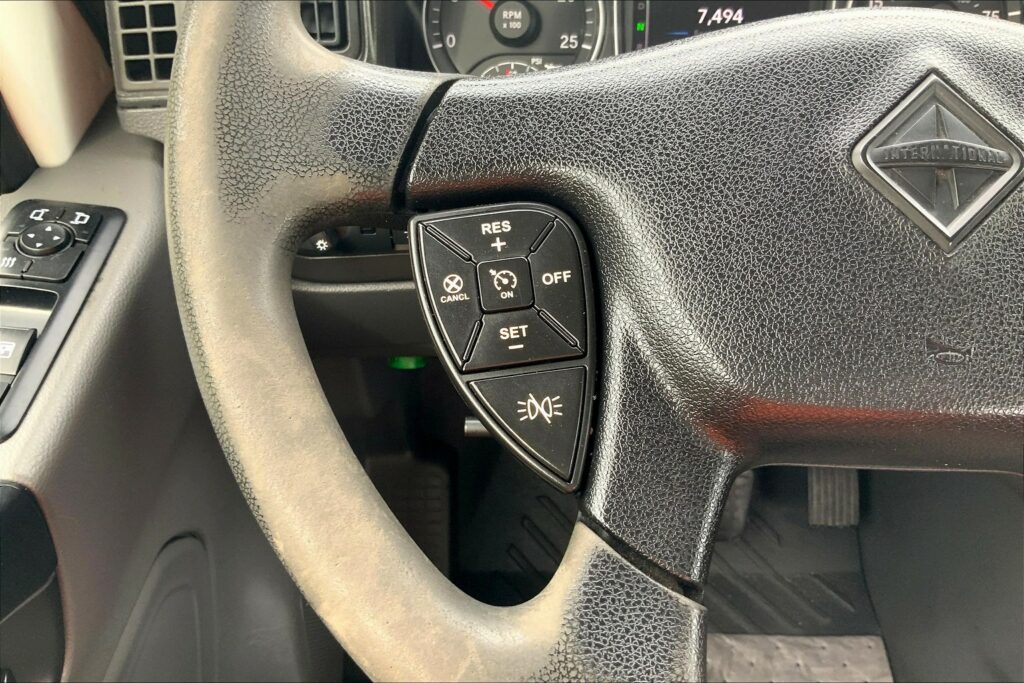 2020 CUM LT625 6×4 Day Cab