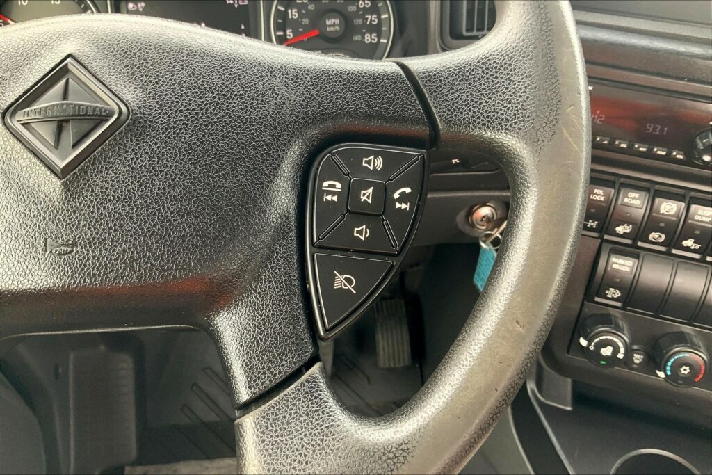 2020 CUM LT625 6×4 Day Cab