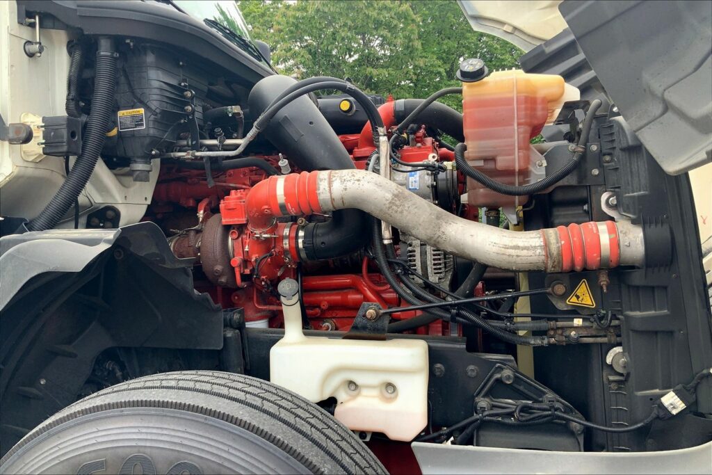 2020 CUM LT625 6×4 Day Cab