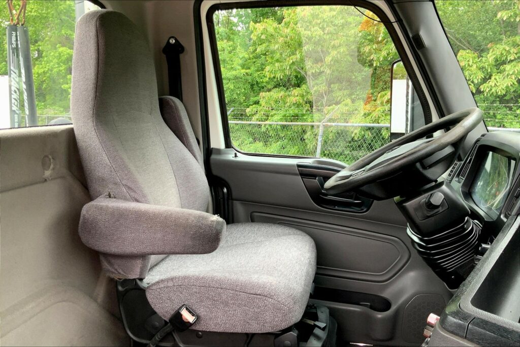 2020 CUM LT625 6×4 Day Cab