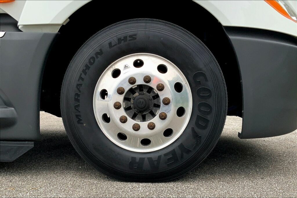 2020 CUM LT625 6×4 Day Cab