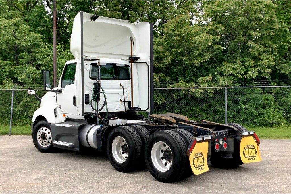 2020 CUM LT625 6×4 Day Cab