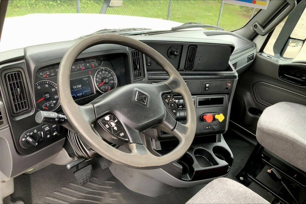 2020 CUM LT625 6×4 Day Cab