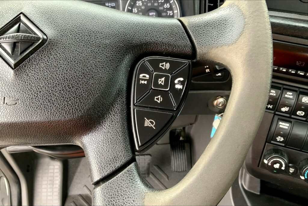 2020 CUM LT625 6×4 Day Cab