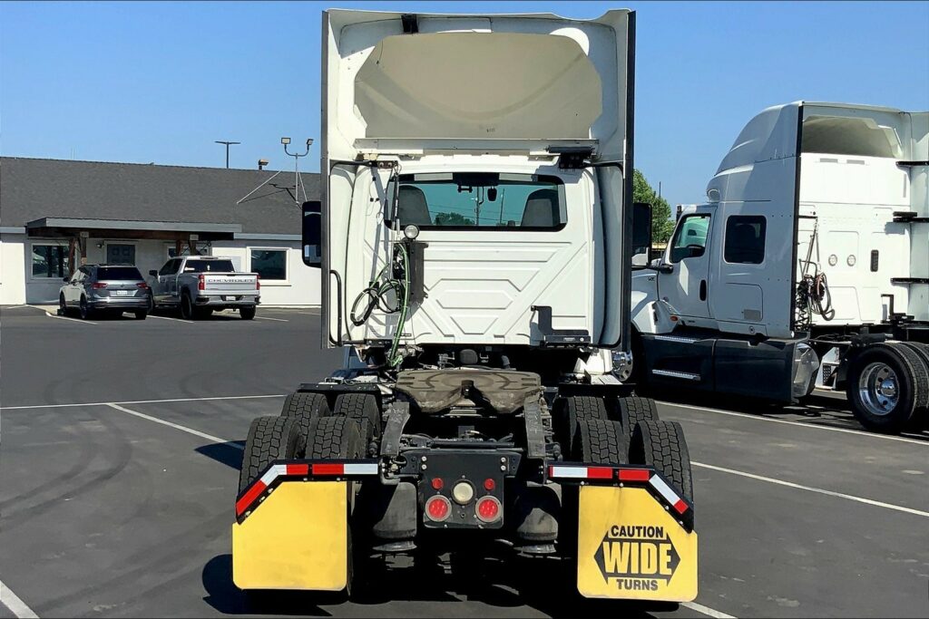 2020 CUM LT625 6×4 Day Cab