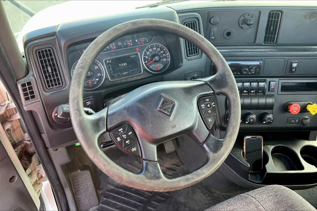 2020 CUM LT625 6×4 Day Cab