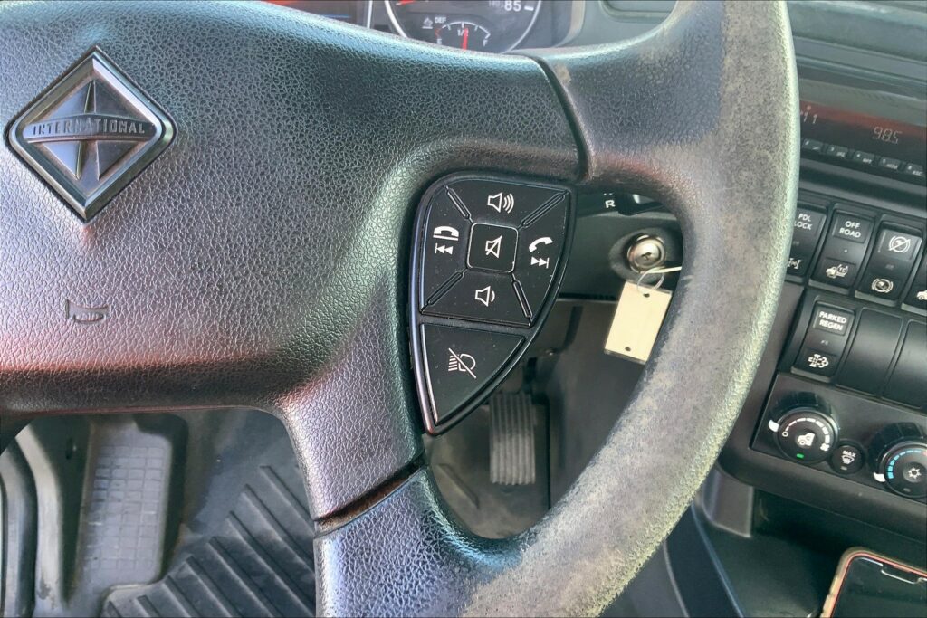 2020 CUM LT625 6×4 Day Cab