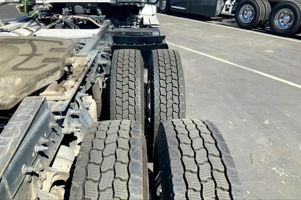 2020 CUM LT625 6×4 Day Cab