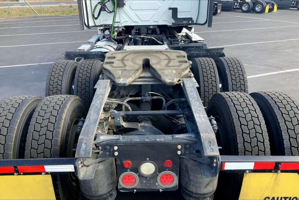 2020 CUM LT625 6×4 Day Cab