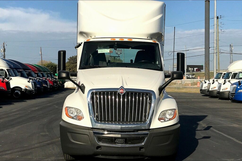 2019 CUM LT625 6×4 Day Cab