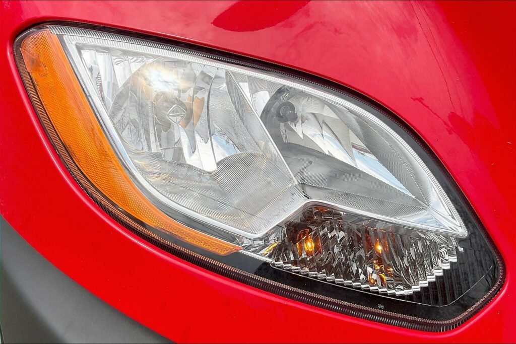 2021 CUM LT625 6×4 Sleeper