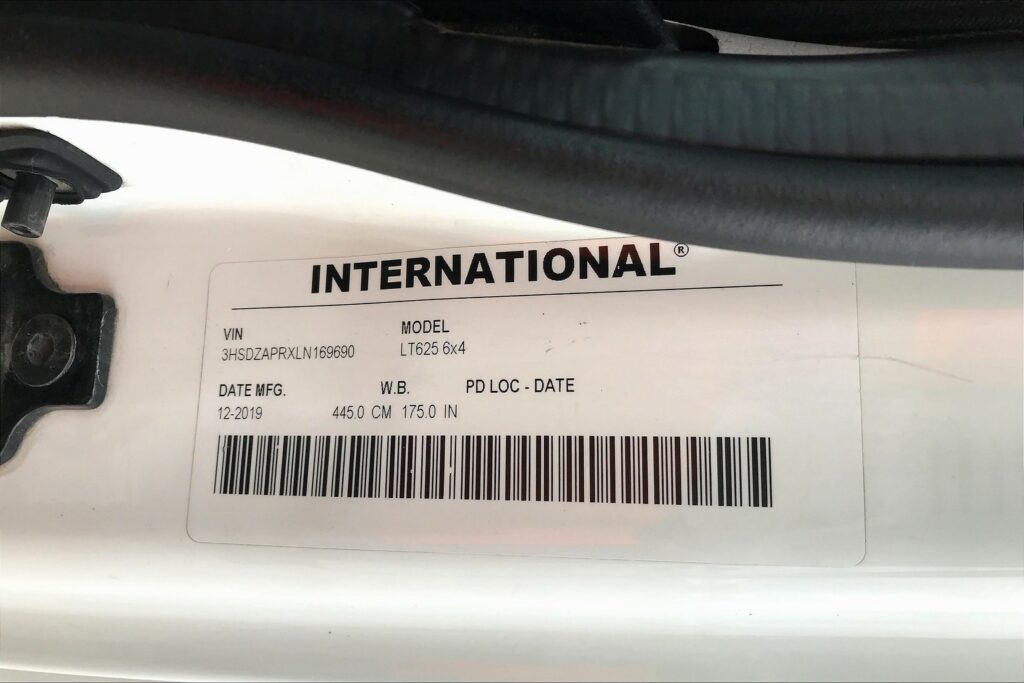 2020 CUM LT625 6×4 Day Cab