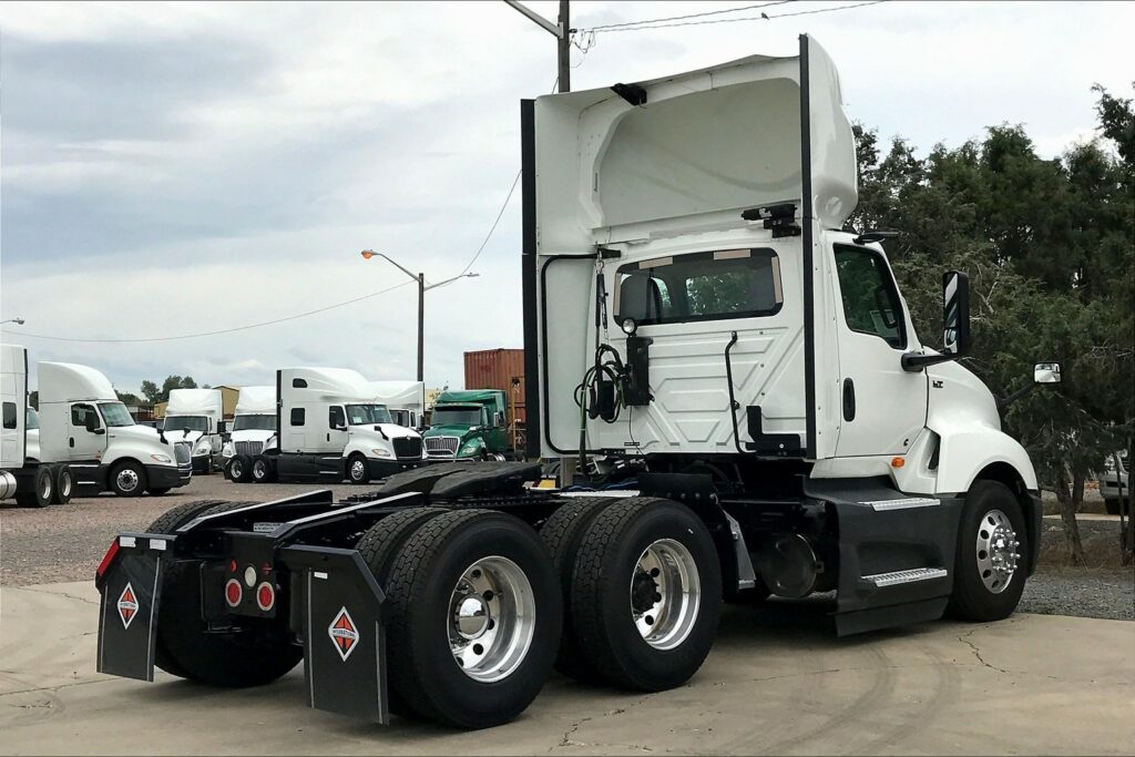 2020 CUM LT625 6×4 Day Cab