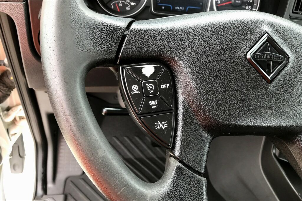 2020 CUM LT625 6×4 Day Cab