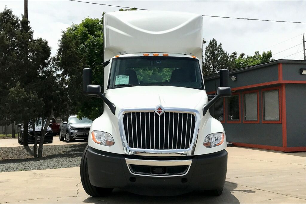 2021 CUM LT625 6×4 Day Cab