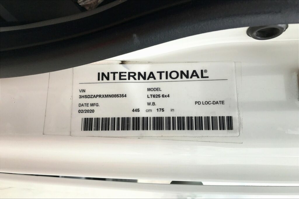 2021 CUM LT625 6×4 Day Cab