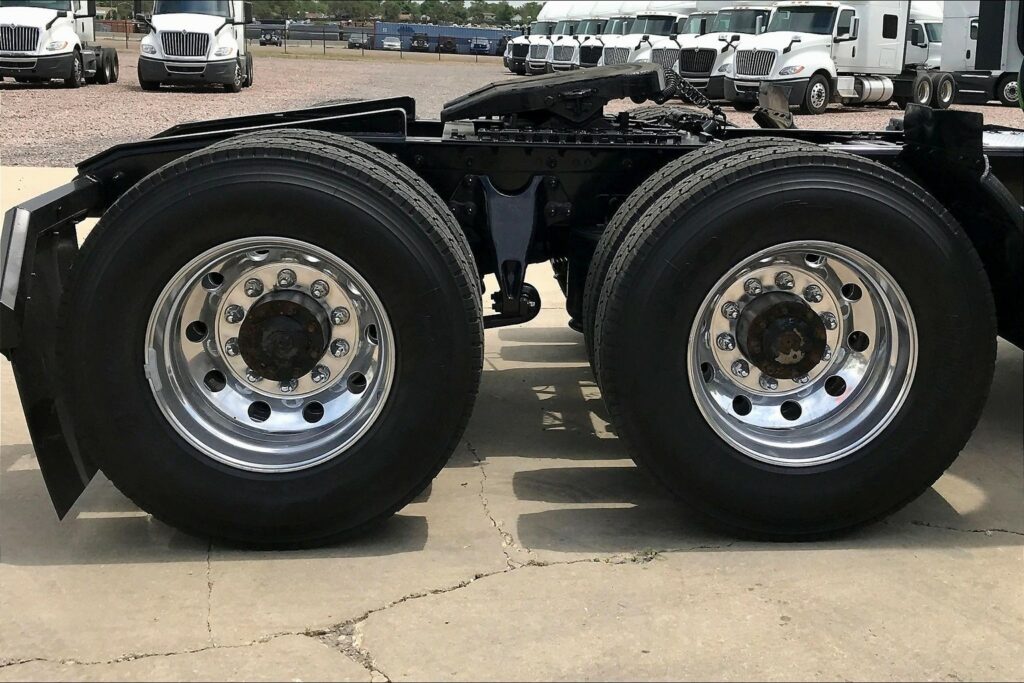 2021 CUM LT625 6×4 Day Cab