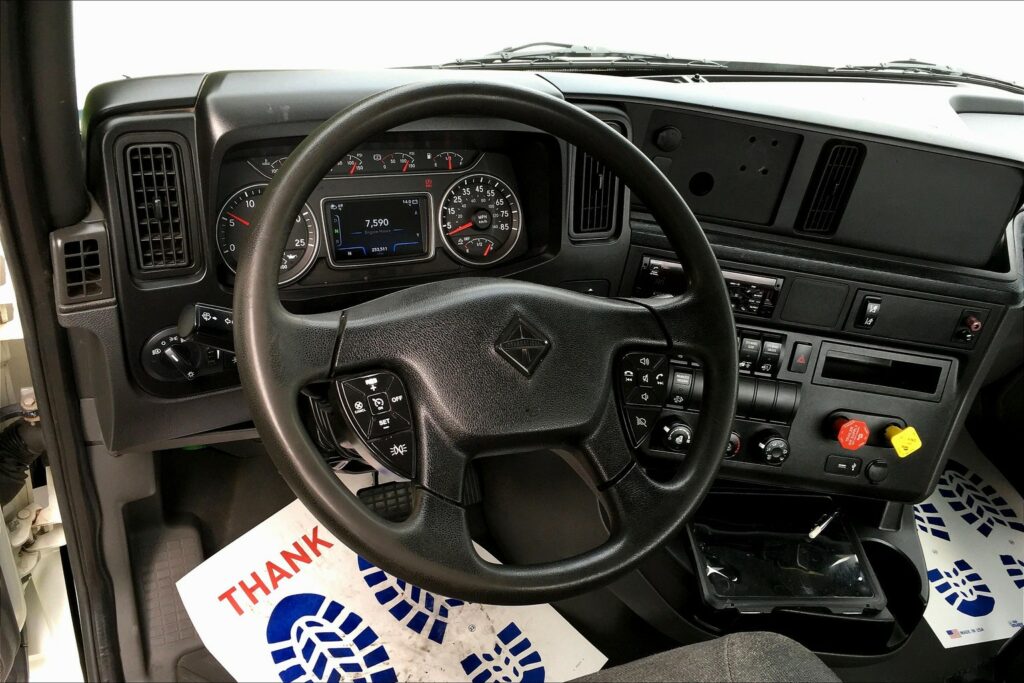 2020 INT LT625 6×4 Day Cab