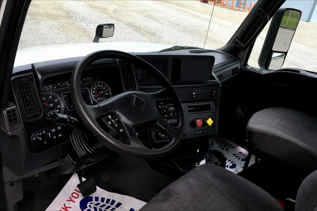 2020 INT LT625 6×4 Day Cab