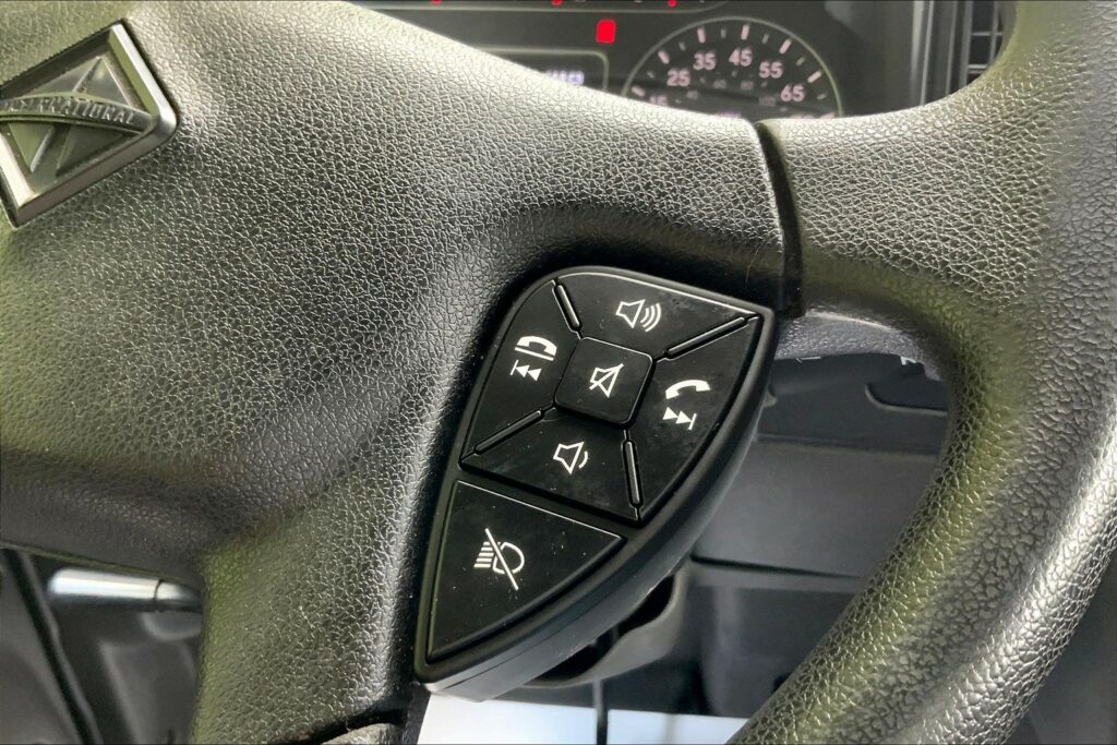 2022 INT LT625 6×4 Sleeper