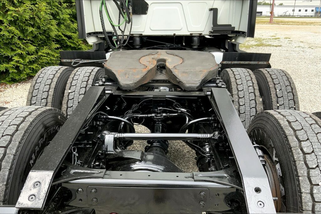 2022 INT LT625 6×4 Sleeper