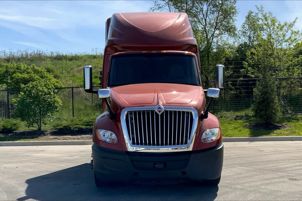 2020 INT LT625 6×4 Sleeper