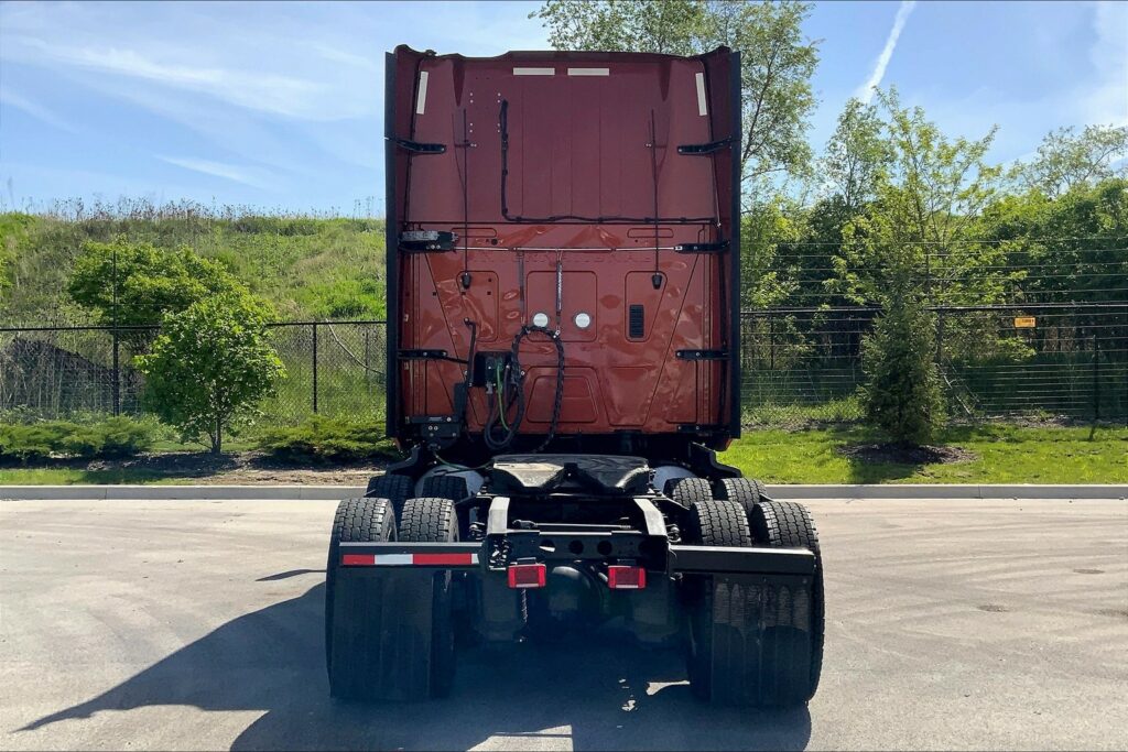 2020 INT LT625 6×4 Sleeper