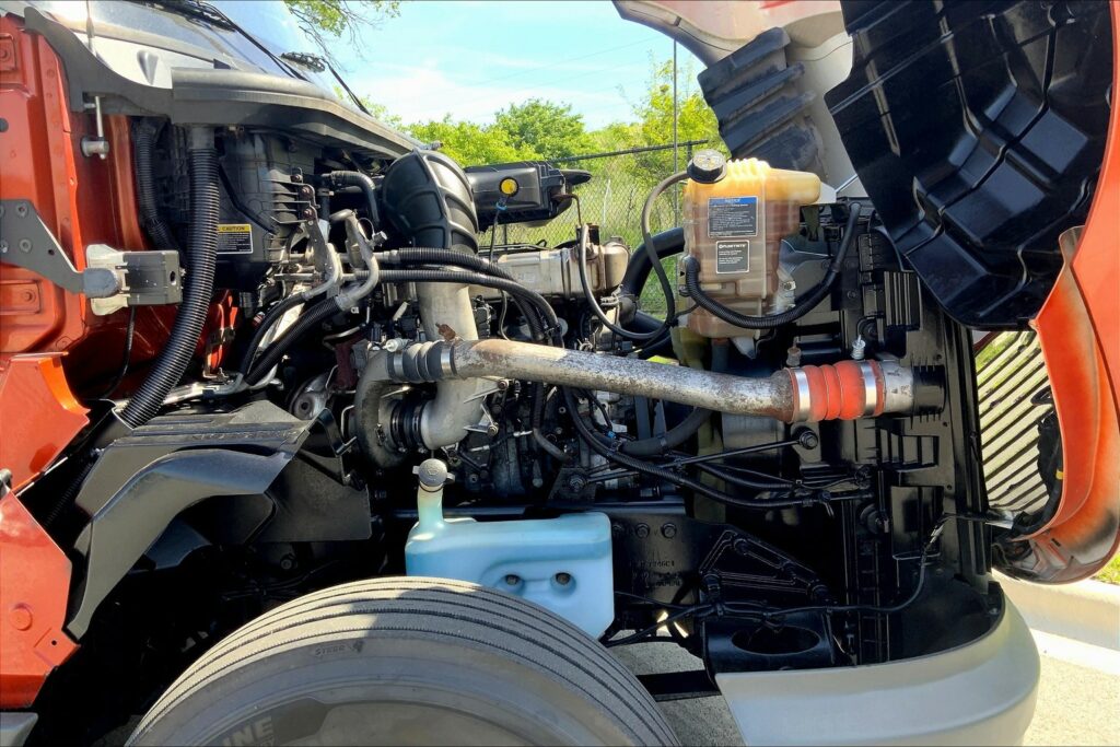 2020 INT LT625 6×4 Sleeper