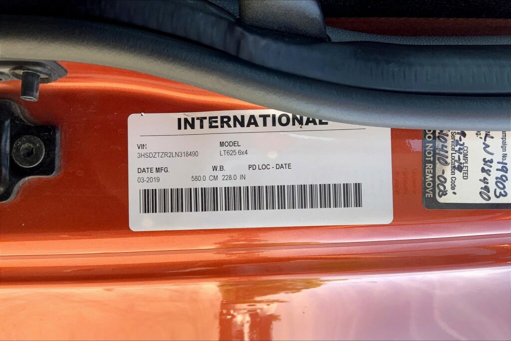 2020 INT LT625 6×4 Sleeper