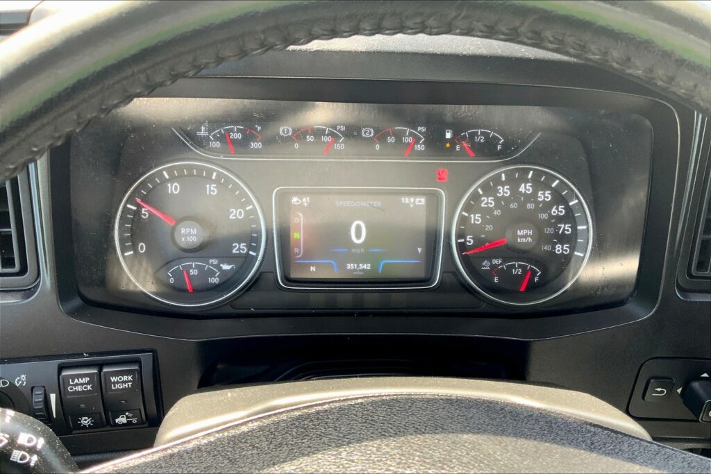 2020 INT LT625 6×4 Sleeper