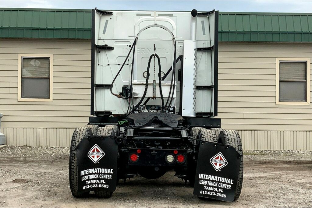 2020 INT LT625 6×4 Sleeper