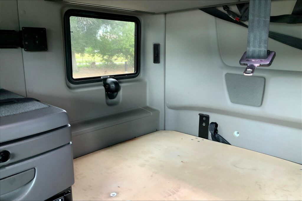 2020 INT LT625 6×4 Sleeper