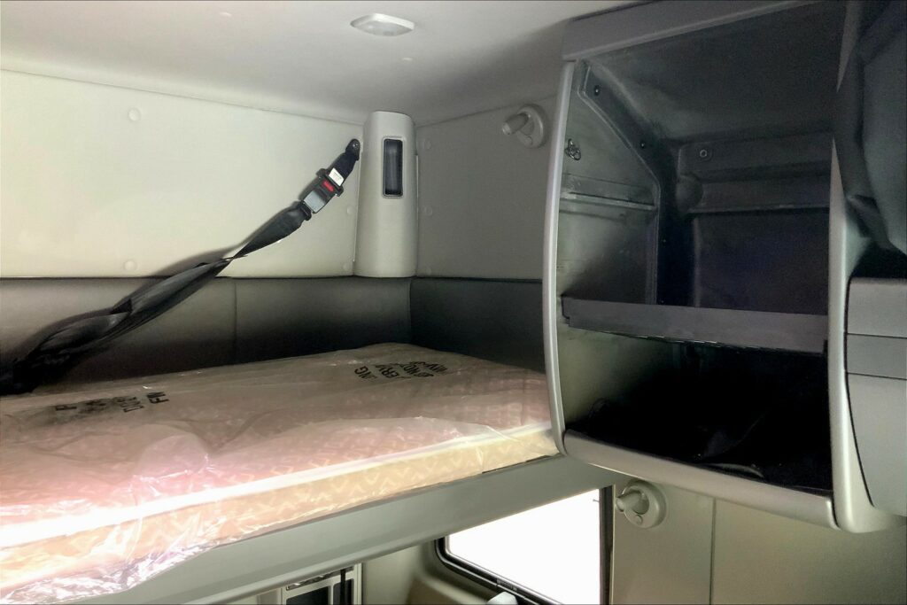 2020 INT LT625 6×4 Sleeper