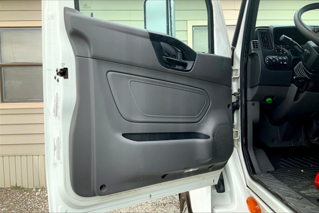 2020 INT LT625 6×4 Sleeper