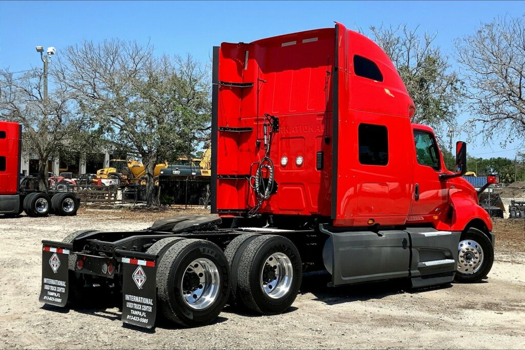 2021 INT LT625 6×4 Sleeper