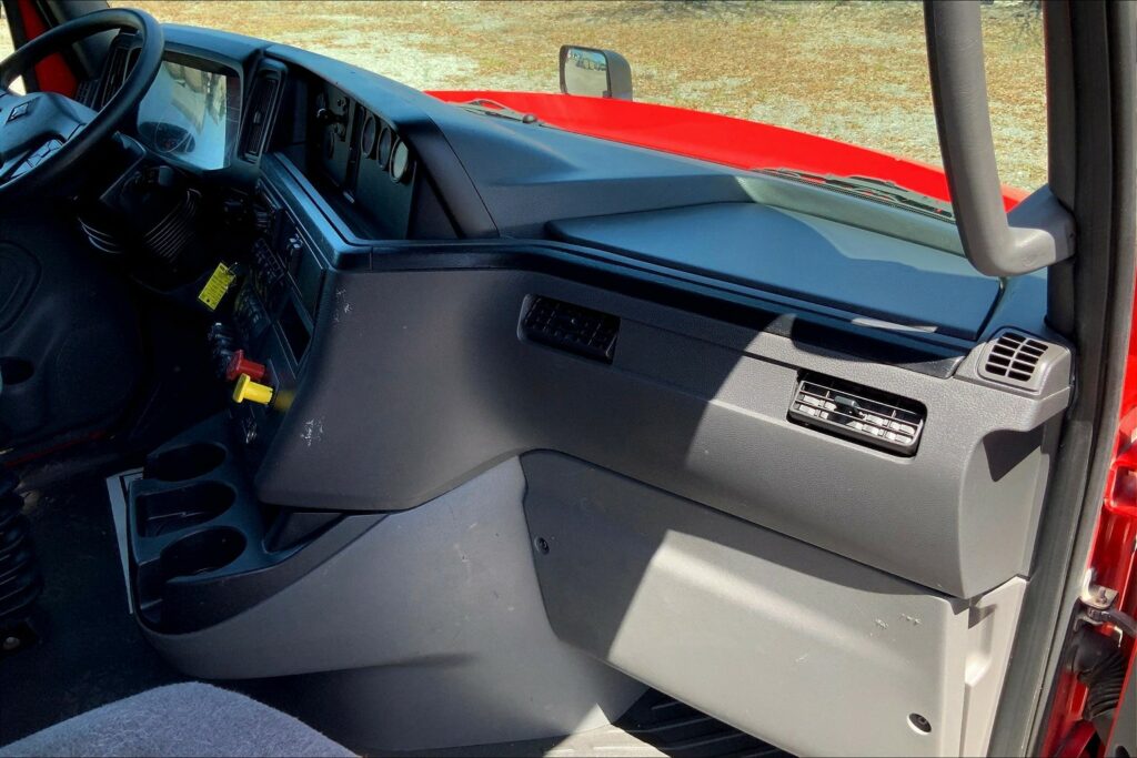 2021 INT LT625 6×4 Sleeper